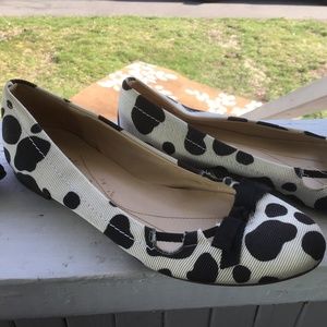 Kate spade black and white flats